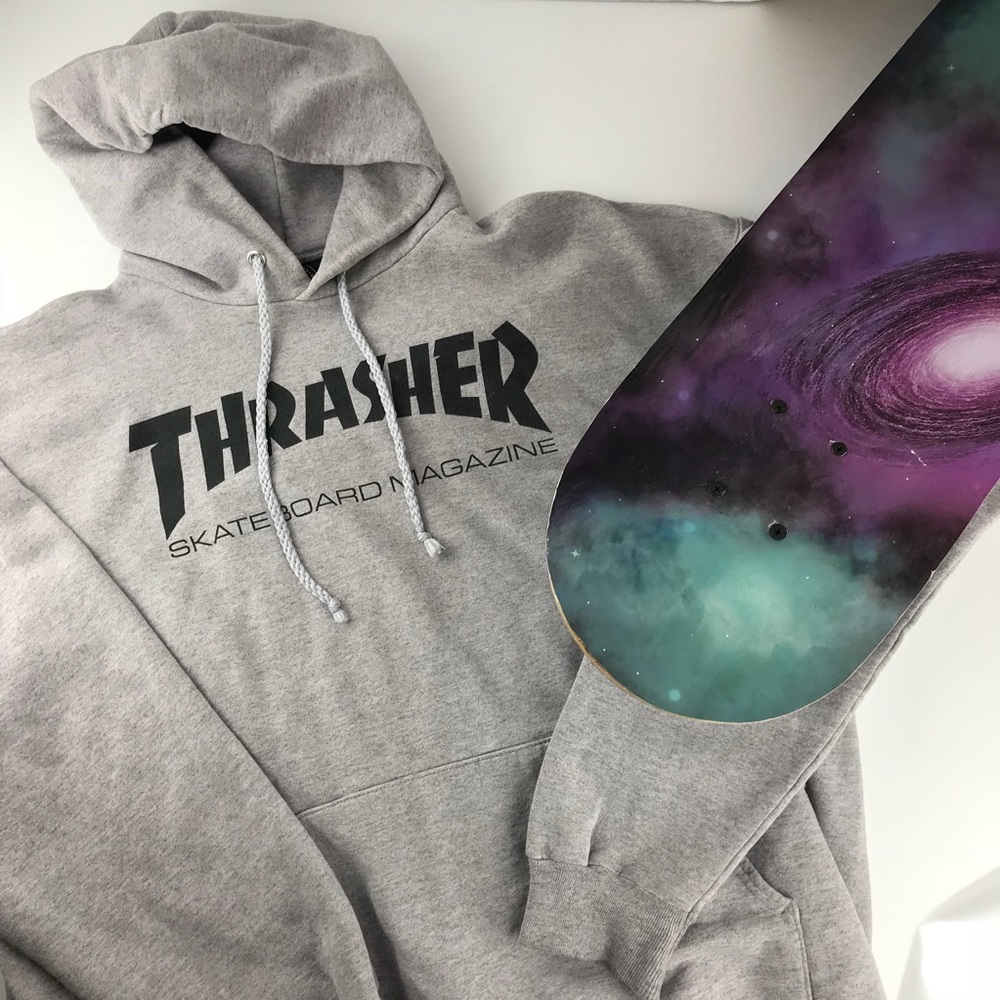 Thrasher gray Hoodie sweatshirt sz L (42-44)